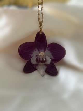 Piękny i unikatowy Naszyjnik z prawdziwego storczyka (ręcznie wykonany)