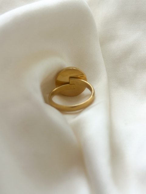 ręcznie robiony pierścionek Blask Natury z niezapominajką