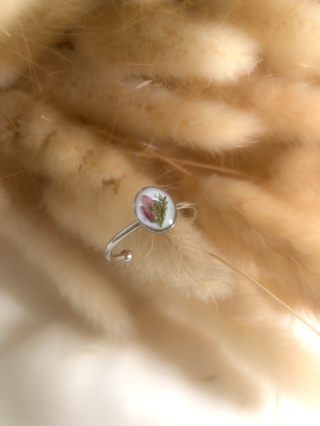 Pierścionek z wrzosami – posrebrzana biżuteria z żywicy z prawdziwymi kwiatami 💜🌿