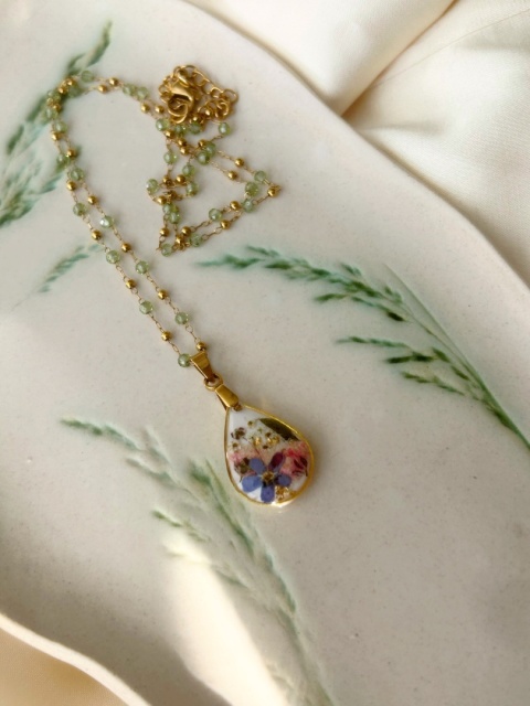 naszyjnik z niezapominajką i zielonym turmalinem Blask Natury