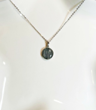 Naszyjnik personalizowany z sierścią – pamiątka na zawsze