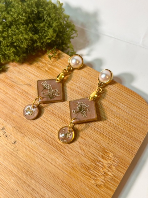 Kolczyki handmade z żywicy stal chirurgiczna