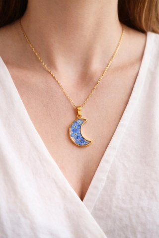 Wyjątkowy naszyjnik Księżyc z niezapominajkami 💛 Symbol pamięci i bliskości